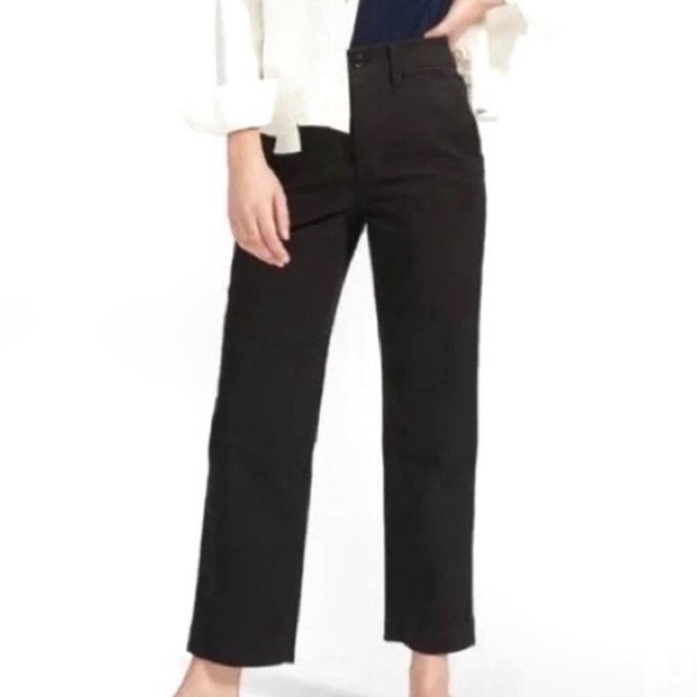 Everlane lightweight straight leg chino pants